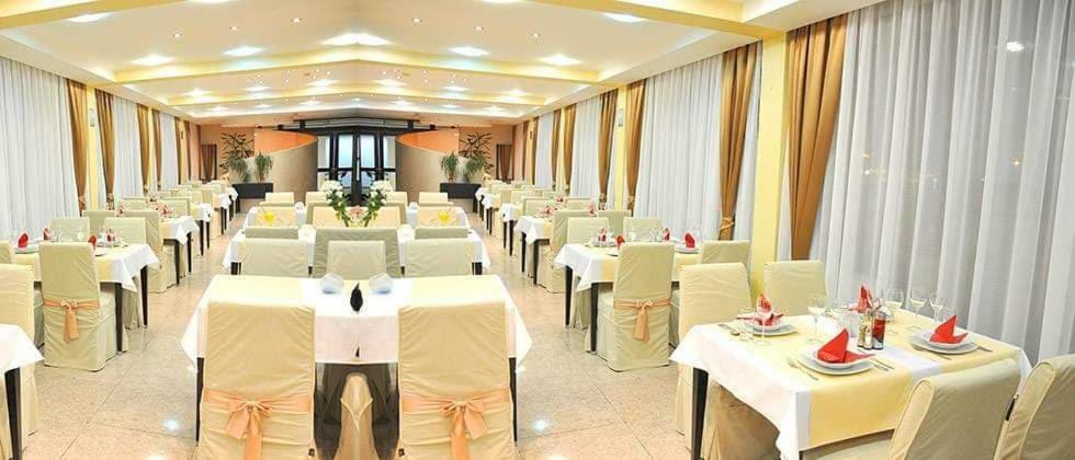 Hotel Beograd - Yu Lukavica Eksteriør billede